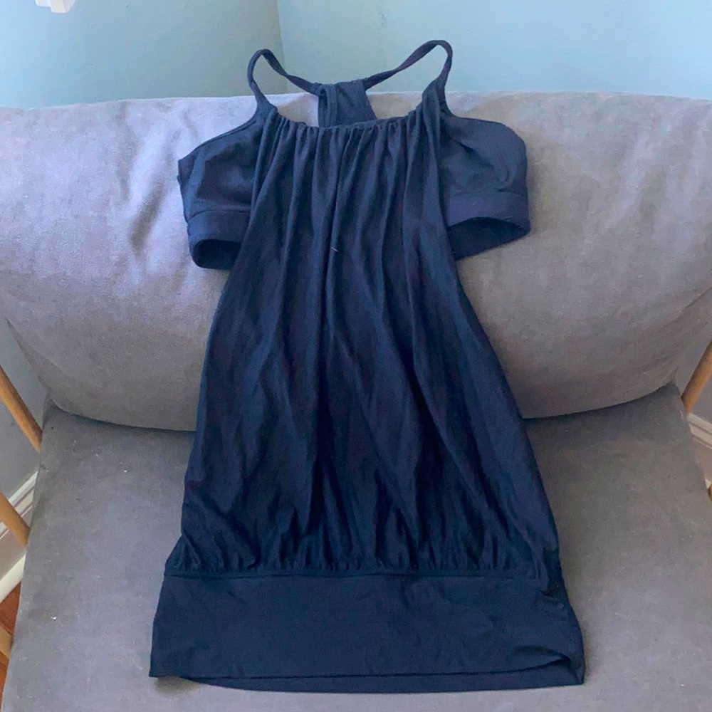 Size 2 or small lululemon top